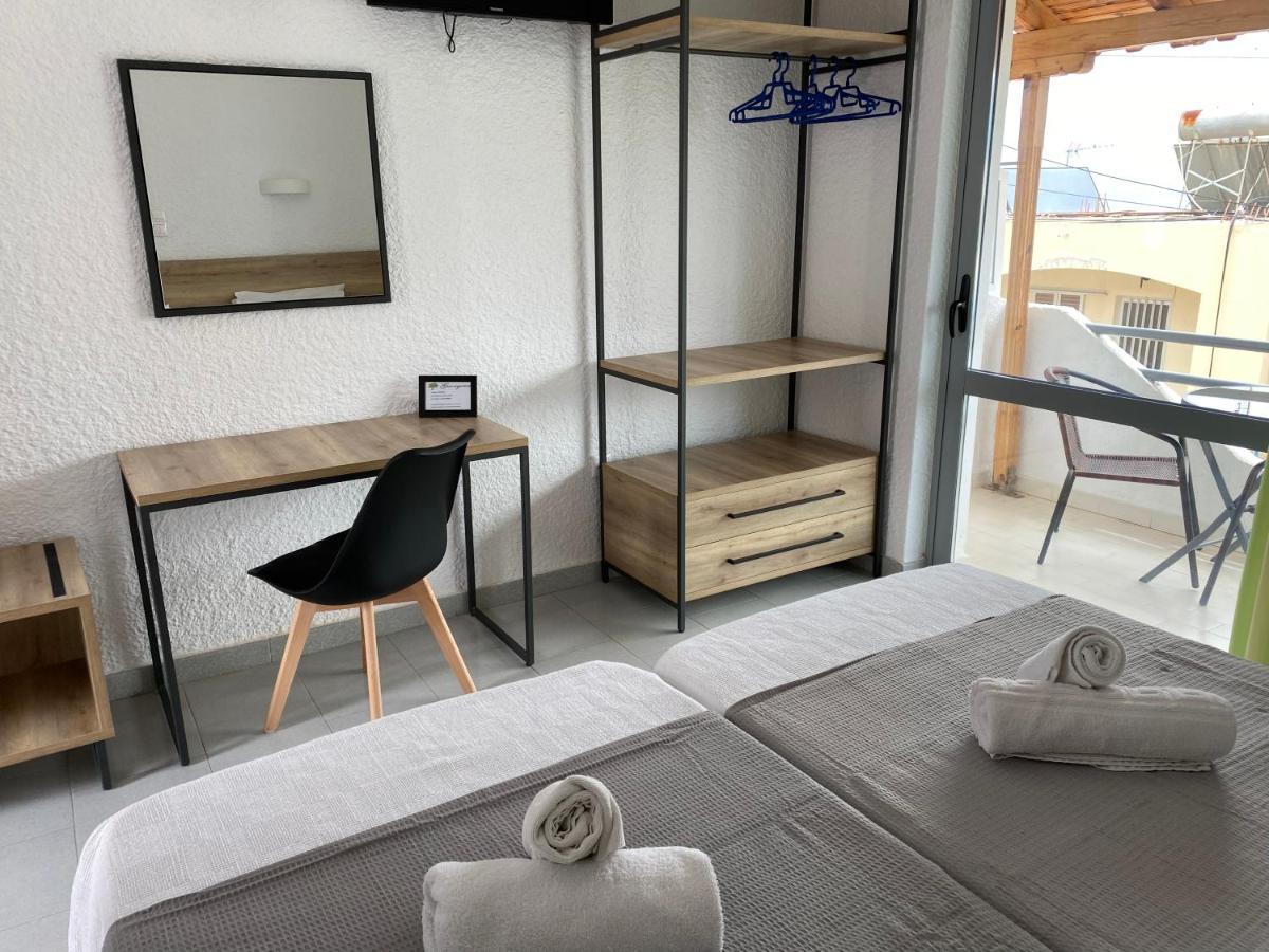 Georgina Hotel Agia Marina  Bagian luar foto